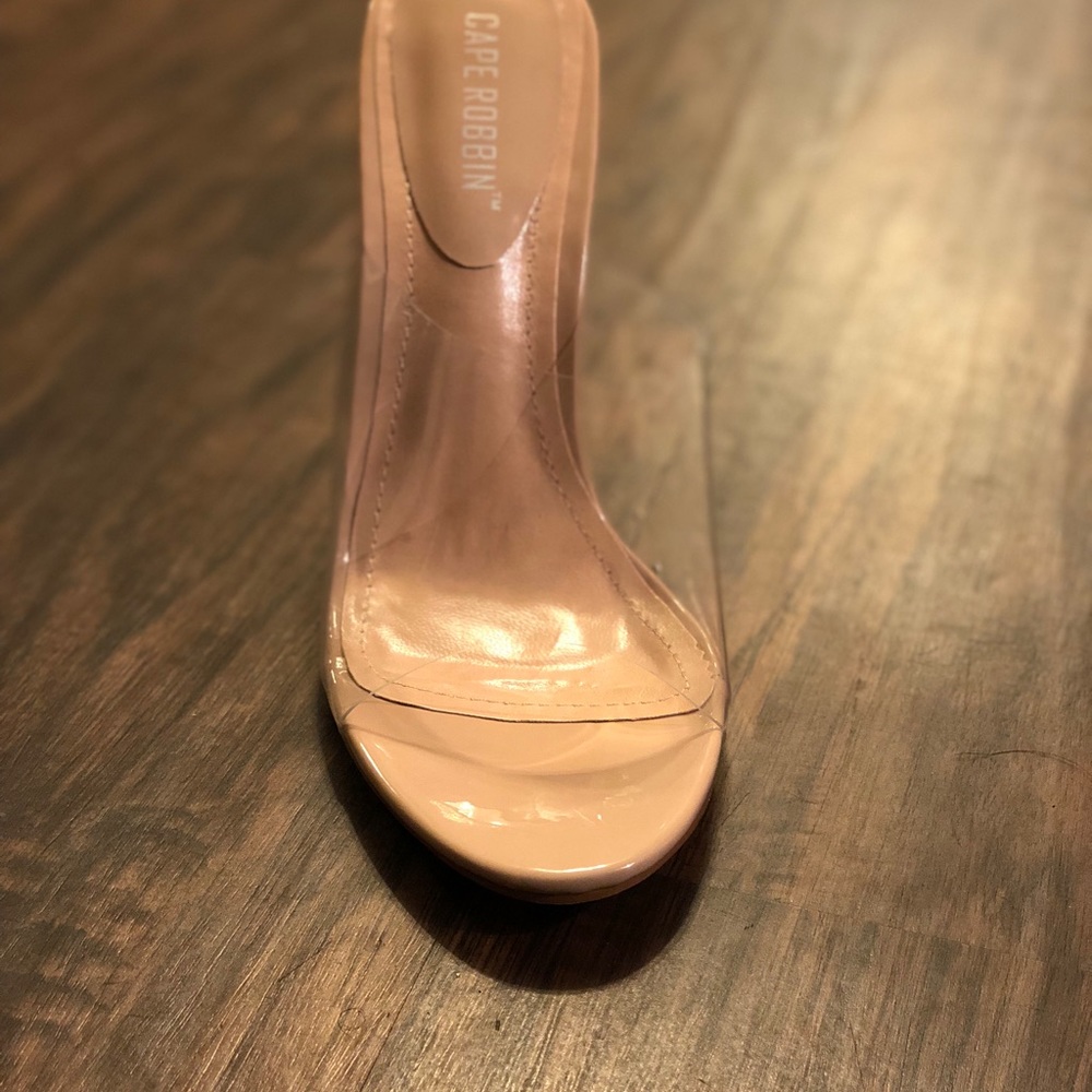Heels - Picture 2 of 2